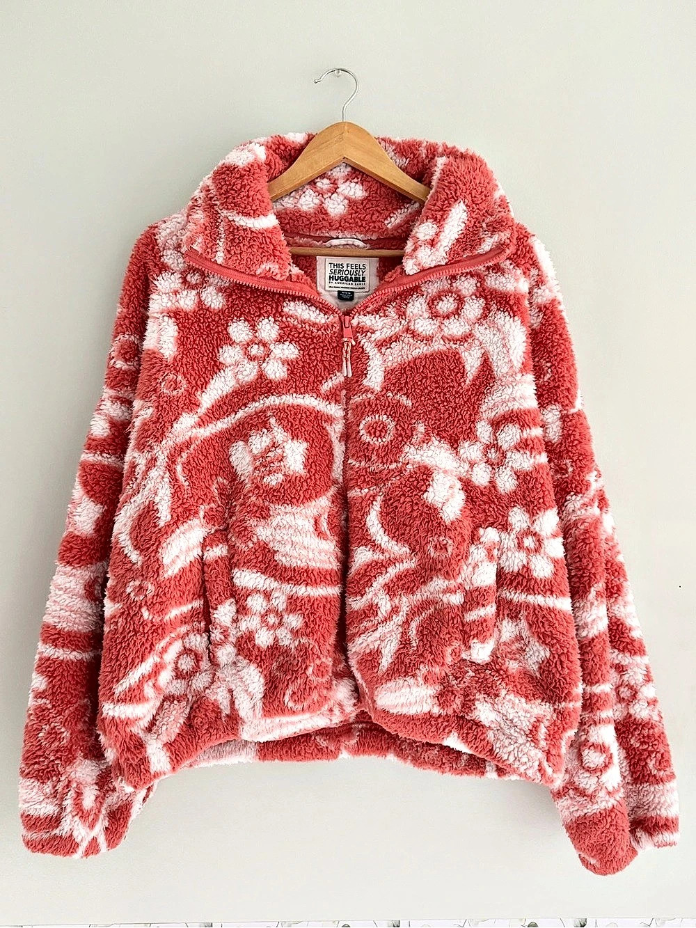 American Eagle This Feels Seriously Huggable Floral Fleece Jacket Pink & White